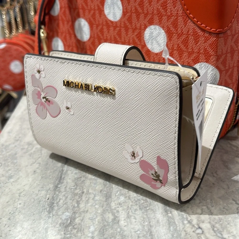 Michael Kors Jet Set Md Floral Embellished Signature Logo Bi-Fold Wallet ZP CN